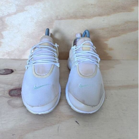 Nike - Air Presto - Running Shoes - Pink - Women's - 7 - 878068-608 - Picture 2 of 9